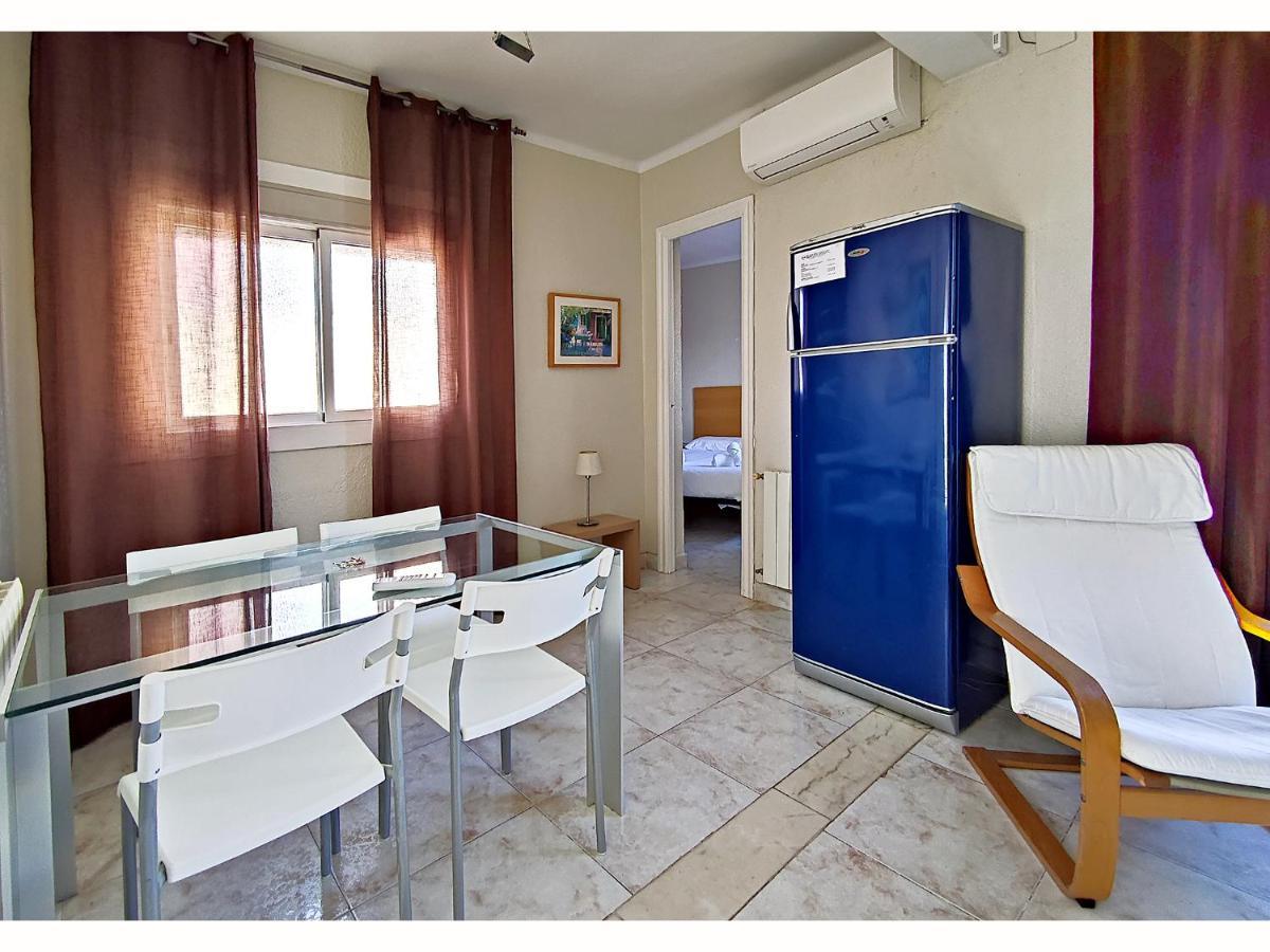 Classbedroom Gaudi Apartments Barcelona Exterior photo