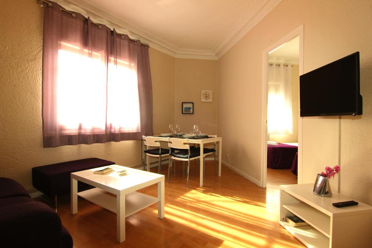 Classbedroom Gaudi Apartments Barcelona Room photo